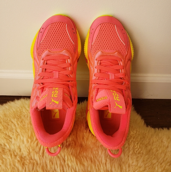 NWOB Puma RS-X Soft Case in Pink & Yellow Alert - Picture 3 of 5